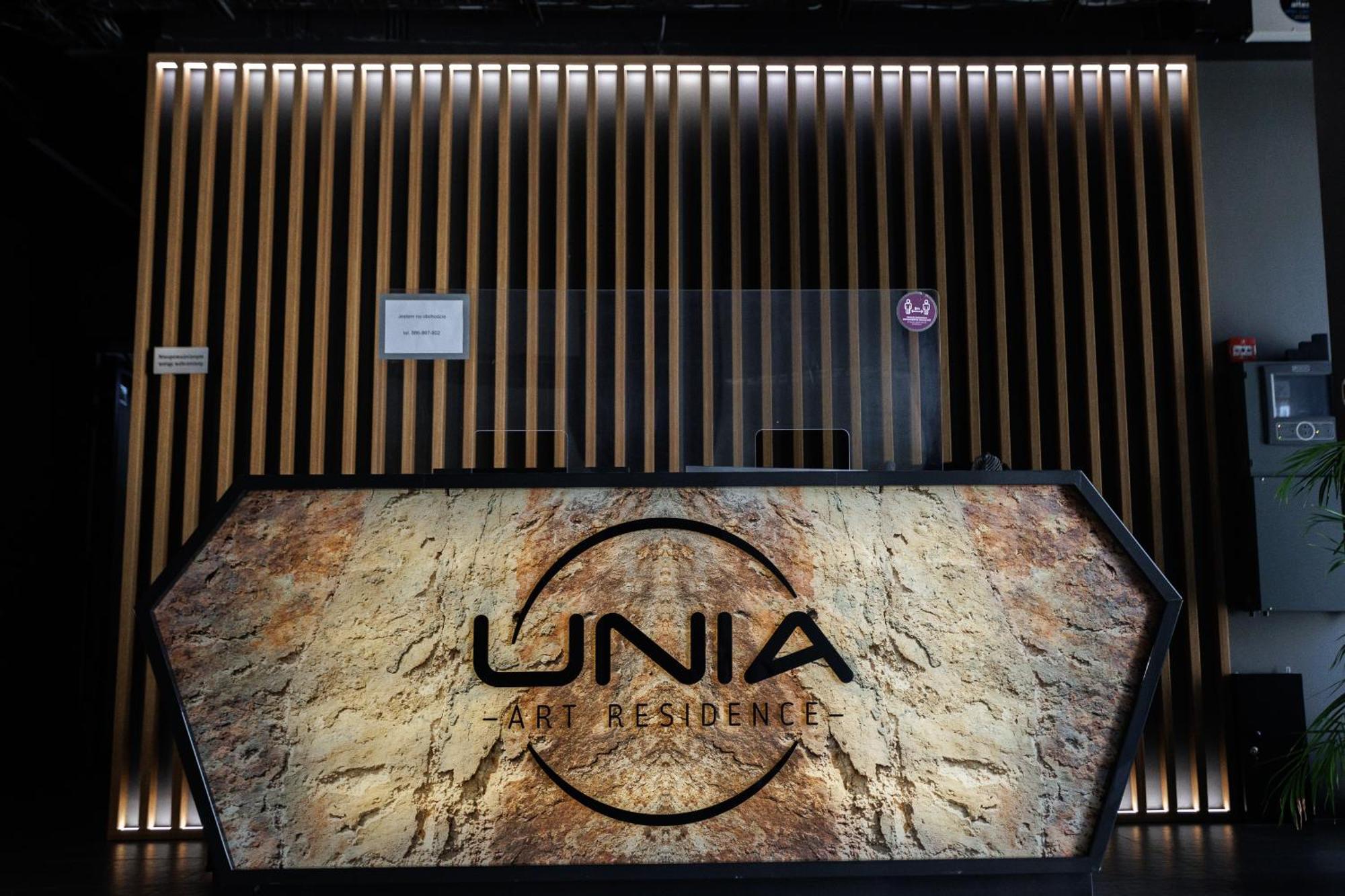 Art I Basen & W Centrum Z Balkonem, Faktura Vat * Lublin